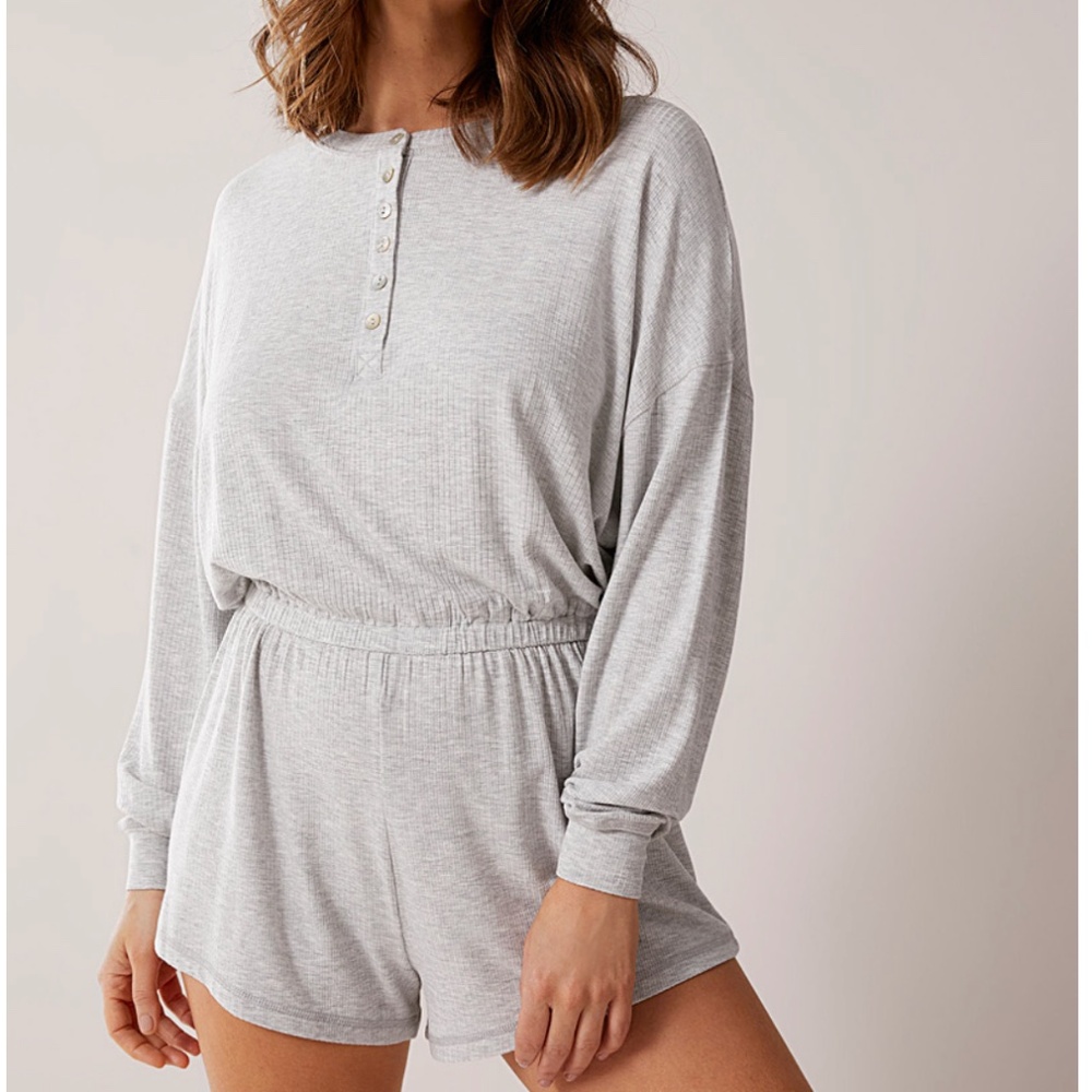 Light gray long sleeve modal and viscose ribbed romper NWT